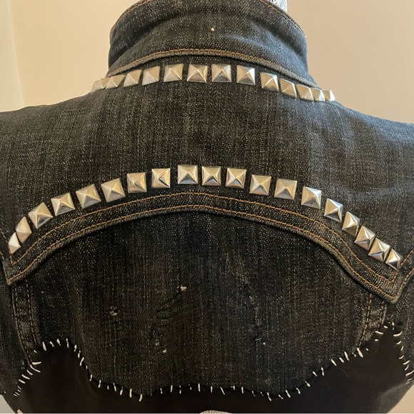 DIY distressed puck rock jean vest size small - Picture 10 of 10